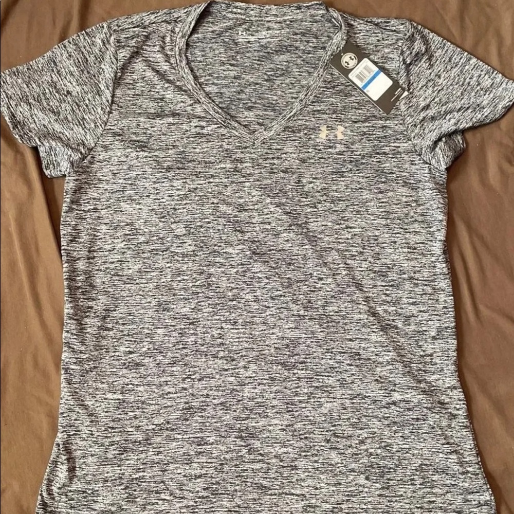 Women’s under armour shirt